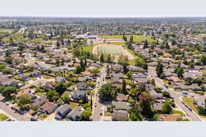 8248 Sunbird Way, Sacramento, CA 95823 - Photo 13