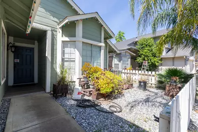 8248 Sunbird Way, Sacramento, CA 95823 - Photo 5