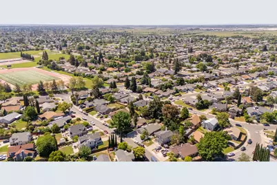 8248 Sunbird Way, Sacramento, CA 95823 - Photo 11