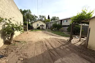 230 W 18th St, Merced, CA 95340 - Photo 25