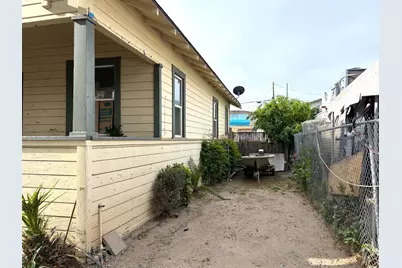 230 W 18th Street, Merced, CA 95340 - Photo 31