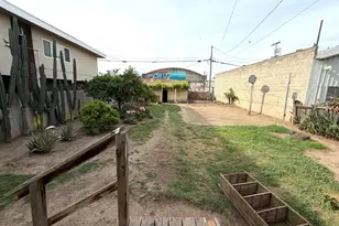 230 W 18th St, Merced, CA 95340 - Photo 21