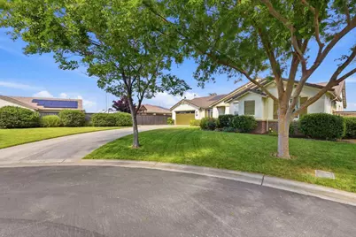 933 Abbotsford Court, Plumas Lake, CA 95961 - Photo 3