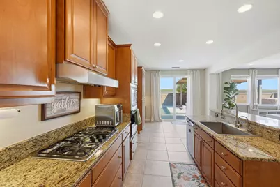 933 Abbotsford Court, Plumas Lake, CA 95961 - Photo 13