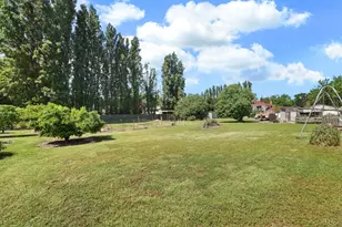 10450 Walnut Grove Rd, Thornton, CA 95686 - Photo 51