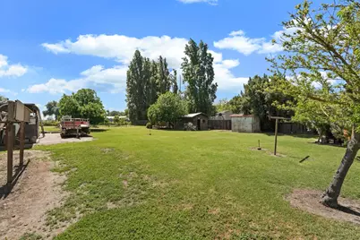 10450 Walnut Grove Road, Thornton, CA 95686 - Photo 43