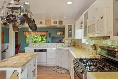 10450 Walnut Grove Road, Thornton, CA 95686 - Photo 11