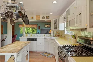 10450 Walnut Grove Rd, Thornton, CA 95686 - Photo 11