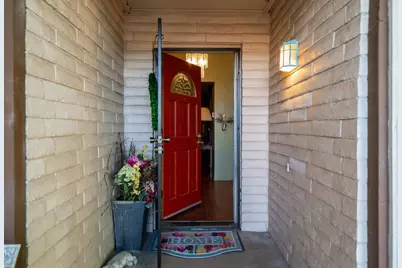 2721 Clear Creek Court, Stockton, CA 95207 - Photo 7