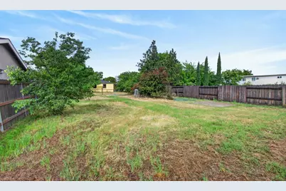 2600 Connie Drive, Sacramento, CA 95815 - Photo 47