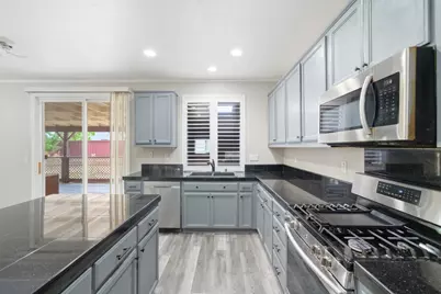 8252 Crichton Way, Elk Grove, CA 95758 - Photo 29