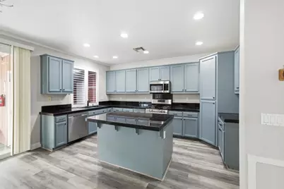 8252 Crichton Way, Elk Grove, CA 95758 - Photo 27