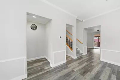 8252 Crichton Way, Elk Grove, CA 95758 - Photo 13