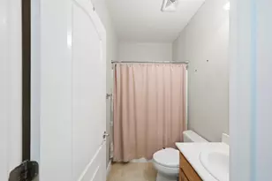 8252 Crichton Way, Elk Grove, CA 95758 - Photo 17