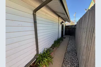 1143 West El Camino Avenue, Sacramento, CA 95833 - Photo 3