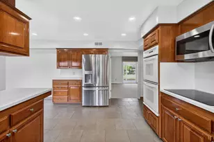 3331 Ellenmere Dr, Sacramento, CA 95821 - Photo 3