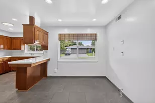 3331 Ellenmere Dr, Sacramento, CA 95821 - Photo 23