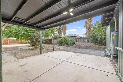445 W Washington Street, Coalinga, CA 93210 - Photo 9