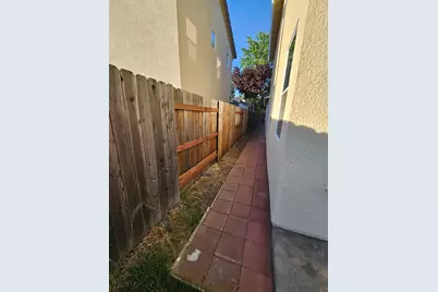 5086 Bissett Way, Sacramento, CA 95835 - Photo 15