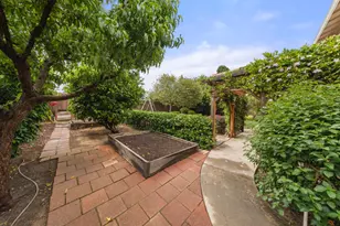 1325 Forest Dr, Turlock, CA 95380 - Photo 27