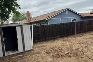 8366 Langtree Way, Sacramento, CA 95823 - Photo 5