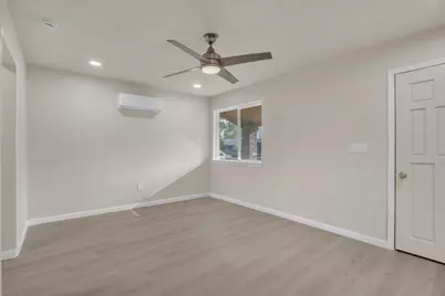 511 S Gertrude Avenue, Stockton, CA 95215 - Photo 9