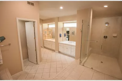 9512 Golf Course Lane, Elk Grove, CA 95758 - Photo 41