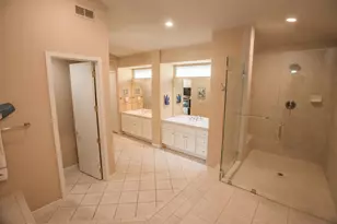 9512 Golf Course Ln, Elk Grove, CA 95758 - Photo 41
