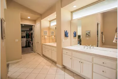 9512 Golf Course Lane, Elk Grove, CA 95758 - Photo 43