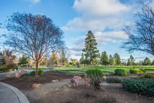 9512 Golf Course Ln, Elk Grove, CA 95758 - Photo 9