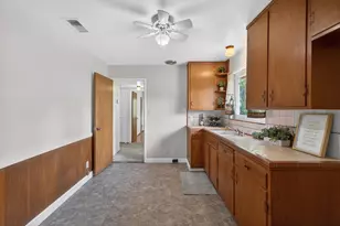 153 Globe Ave, Sacramento, CA 95815 - Photo 15