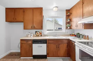 153 Globe Ave, Sacramento, CA 95815 - Photo 47