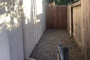 935 W Harding Way, Stockton, CA 95203 - Photo 11