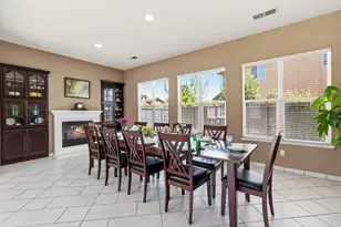 751 Hawkcrest Cir, Sacramento, CA 95835 - Photo 15