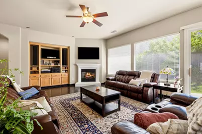 751 Hawkcrest Circle, Sacramento, CA 95835 - Photo 33