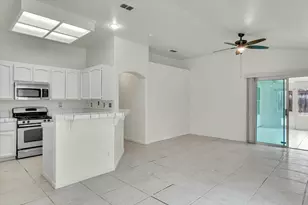 8575 Black Kite Dr, Elk Grove, CA 95624 - Photo 9