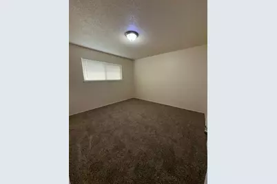 7813 Loucreta Drive, Sacramento, CA 95828 - Photo 9