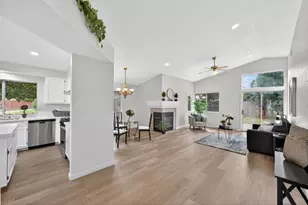 4 San Rogue Ct, Sacramento, CA 95823 - Photo 13