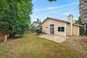 4 San Rogue Ct, Sacramento, CA 95823 - Photo 7
