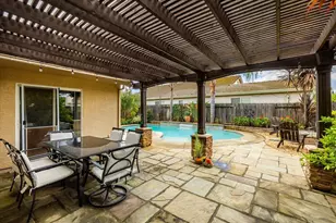 10044 Oglethorpe Way, Elk Grove, CA 95624 - Photo 3