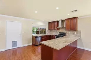 7932 Sunrise Greens Dr, Sacramento, CA 95828 - Photo 3