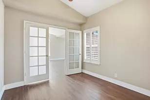 8425 Winterberry Dr, Elk Grove, CA 95624 - Photo 21