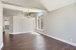 8425 Winterberry Dr, Elk Grove, CA 95624 - Photo 19