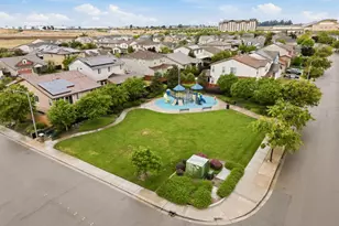 1574 Hearthsong Dr, Manteca, CA 95337 - Photo 37