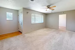 1909 10th Ave, Olivehurst, CA 95961 - Photo 5