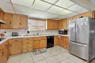 3845 Lynwood Way, Sacramento, CA 95864 - Photo 3