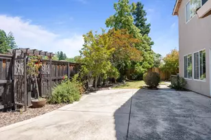 2044 Bates Cir, El Dorado Hills, CA 95762 - Photo 43