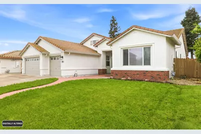 1070 Steele Way, Galt, CA 95632 - Photo 5