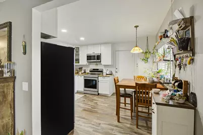 9101 Vernetta Way, Elk Grove, CA 95624 - Photo 7