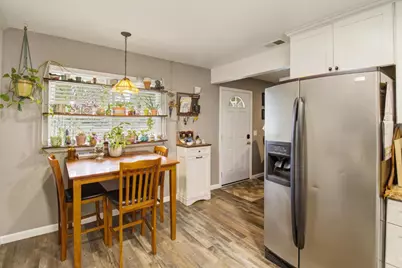 9101 Vernetta Way, Elk Grove, CA 95624 - Photo 15